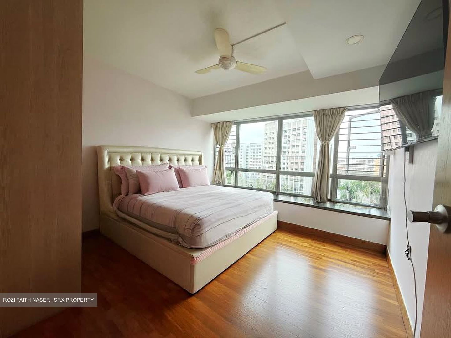 Blk 518C The Premiere @ Tampines (Tampines), HDB 5 Rooms #580243311